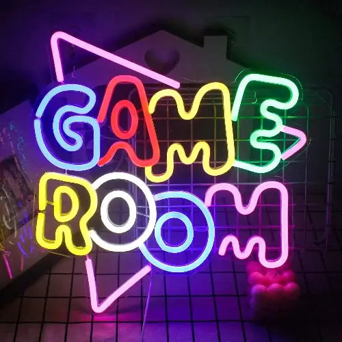 Néon LED multicolore affichant 'Game Room', parfait pour créer une ambiance fun et moderne dans une salle de jeux - Pixel Deco