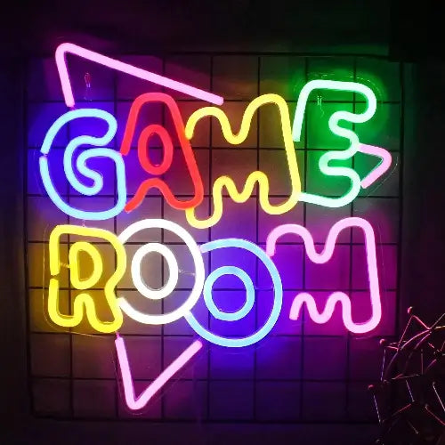 Néon LED multicolore affichant 'Game Room', parfait pour créer une ambiance fun et moderne dans une salle de jeux - Pixel Deco